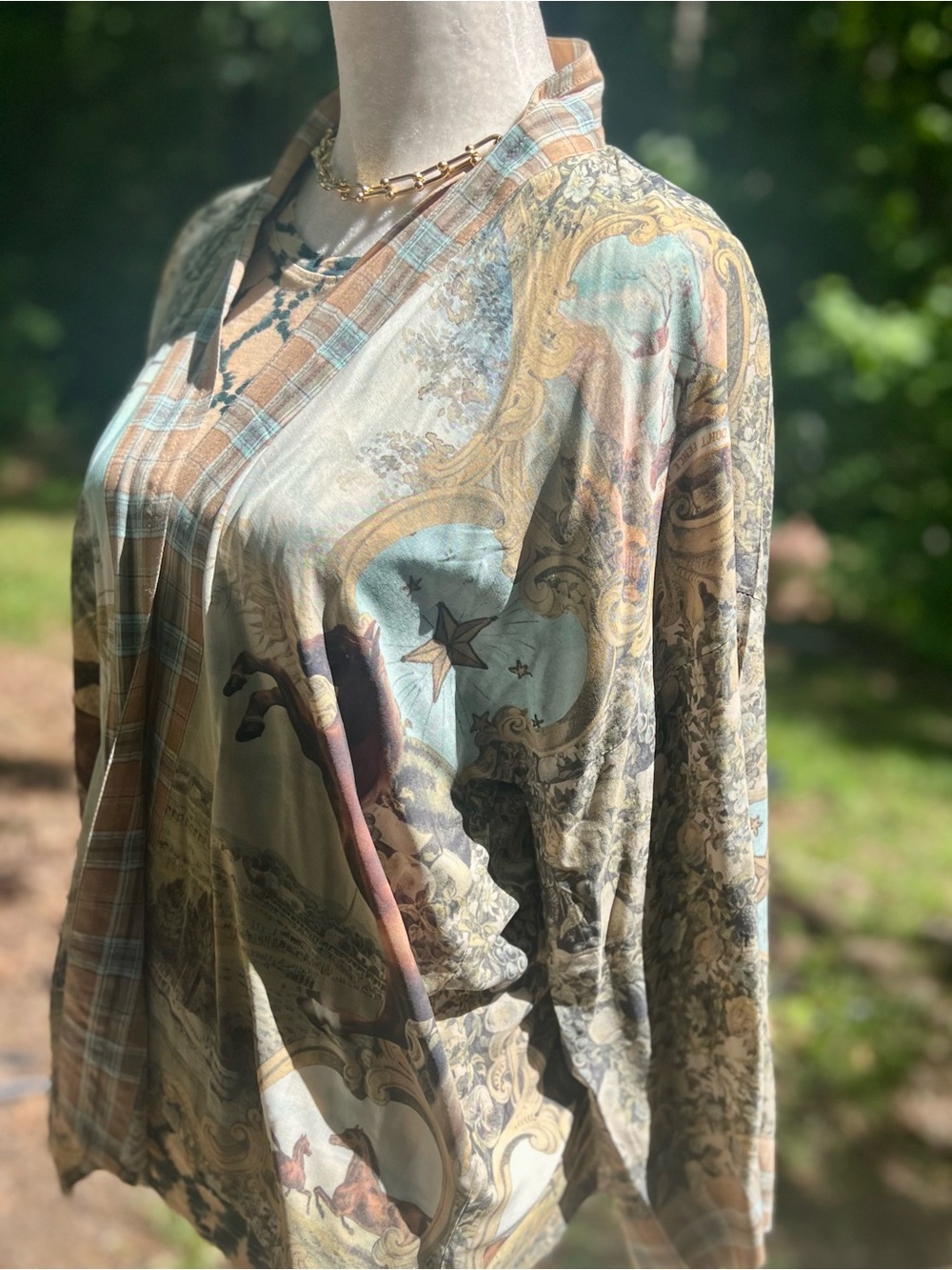 Market of Stars Women’s Horse-Print Wrap Top in Sage and Tan - Picture 4 of 7